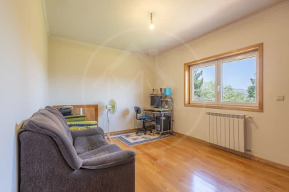 Moradia T5 para Venda em Adoufe e Vilarinho de Samardã