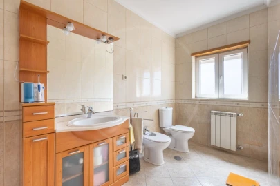 Moradia T5 para Venda em Adoufe e Vilarinho de Samardã