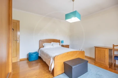 Moradia T5 para Venda em Adoufe e Vilarinho de Samardã