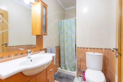 Moradia T5 para Venda em Adoufe e Vilarinho de Samardã