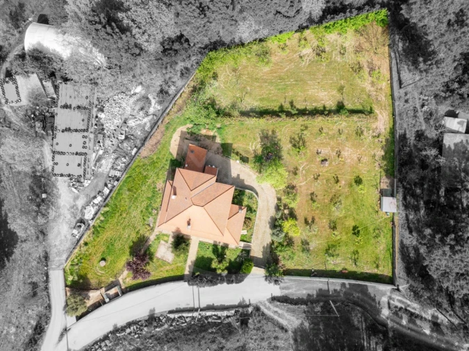 Moradia T5 para Venda em Adoufe e Vilarinho de Samardã Foto 2