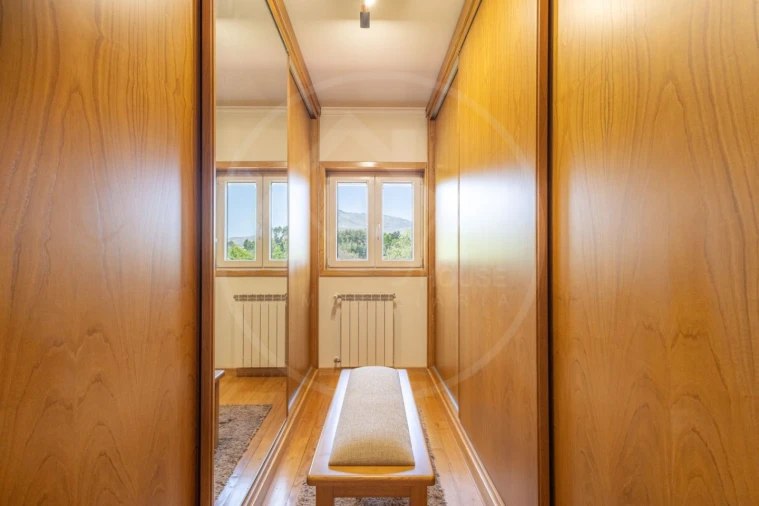 Moradia T5 para Venda em Adoufe e Vilarinho de Samardã Foto 16