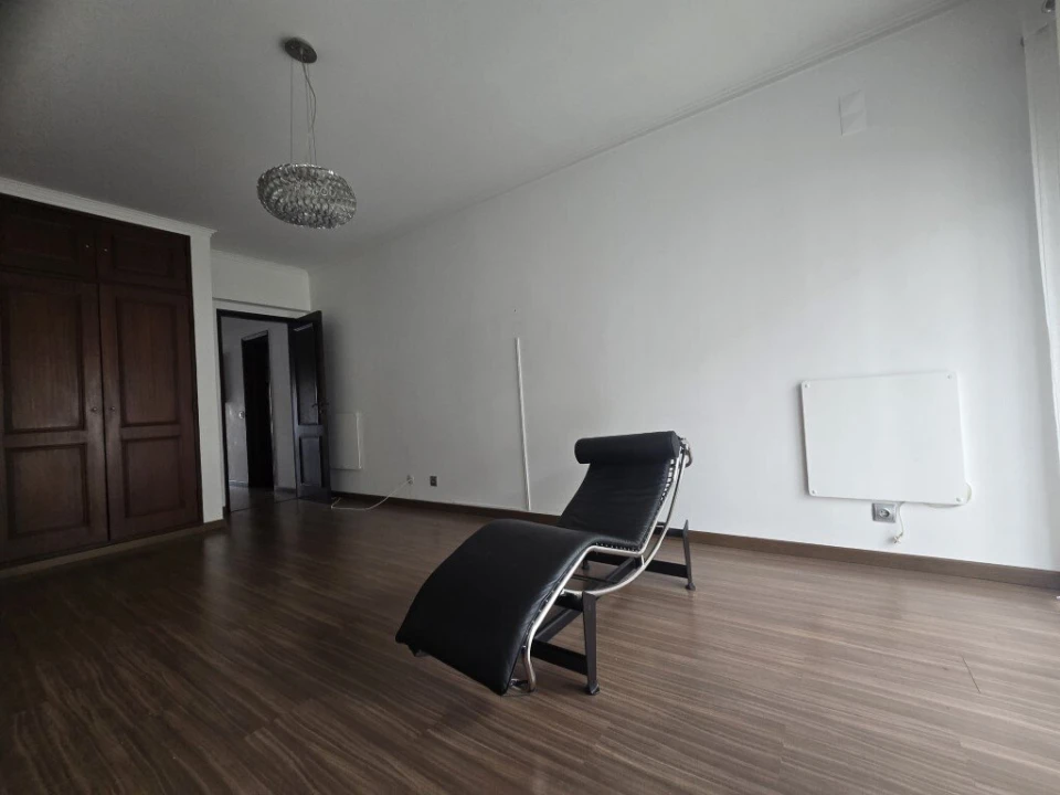 Apartamento T3 para Venda em Leiria, Pousos, Barreira e Cortes Foto 6