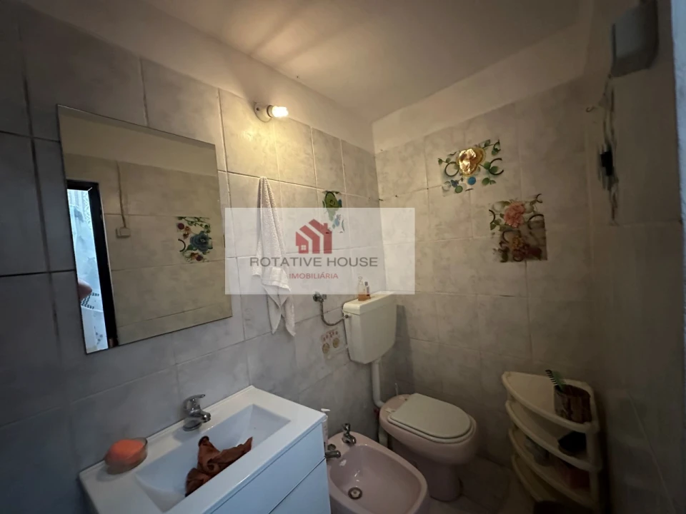 Moradia T2 para Venda em Faro (Sé e São Pedro) Foto 12