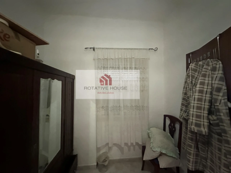 Moradia T2 para Venda em Faro (Sé e São Pedro) Foto 8