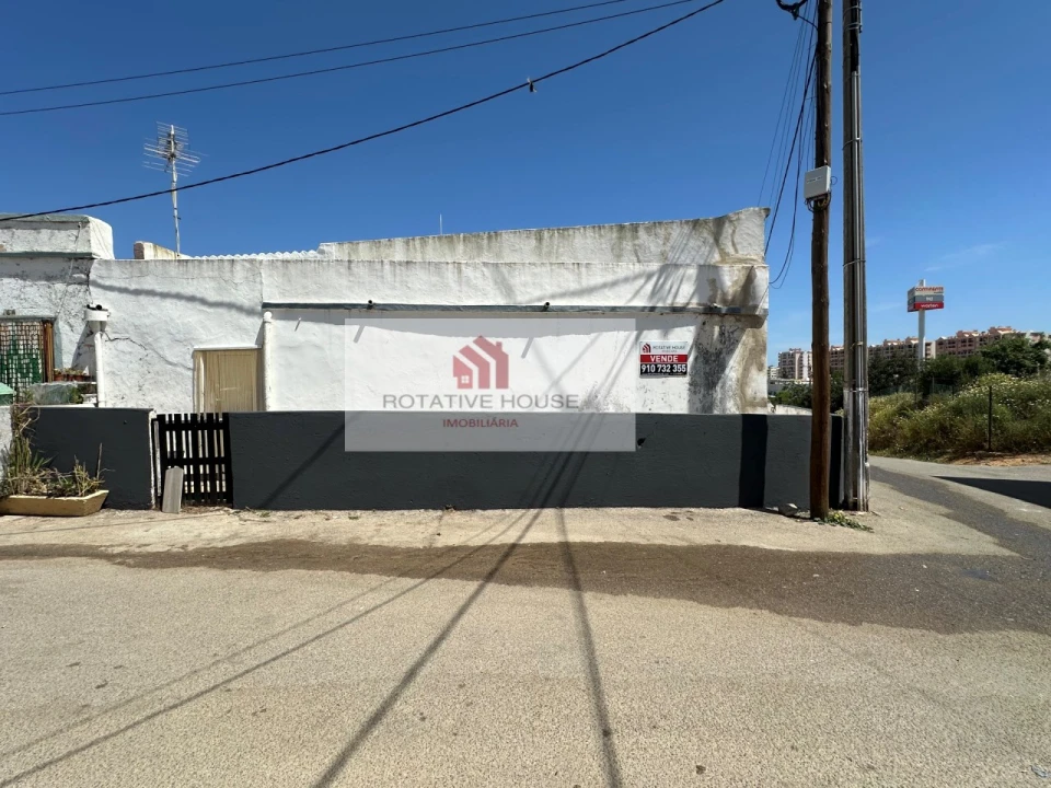 Moradia T2 para Venda em Faro (Sé e São Pedro) Foto 4