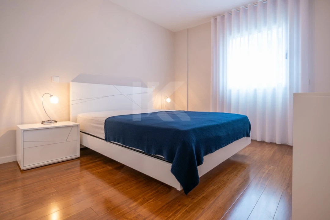 Apartamento T1 para Arrendamento em São Martinho Foto 14