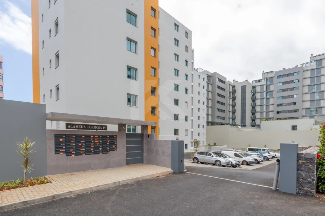 Apartamento T1 para Arrendamento em São Martinho Foto 25
