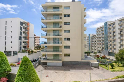 Apartamento T1 para Arrendamento em São Martinho