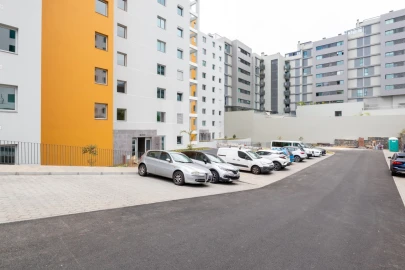 Apartamento T1 para Arrendamento em São Martinho