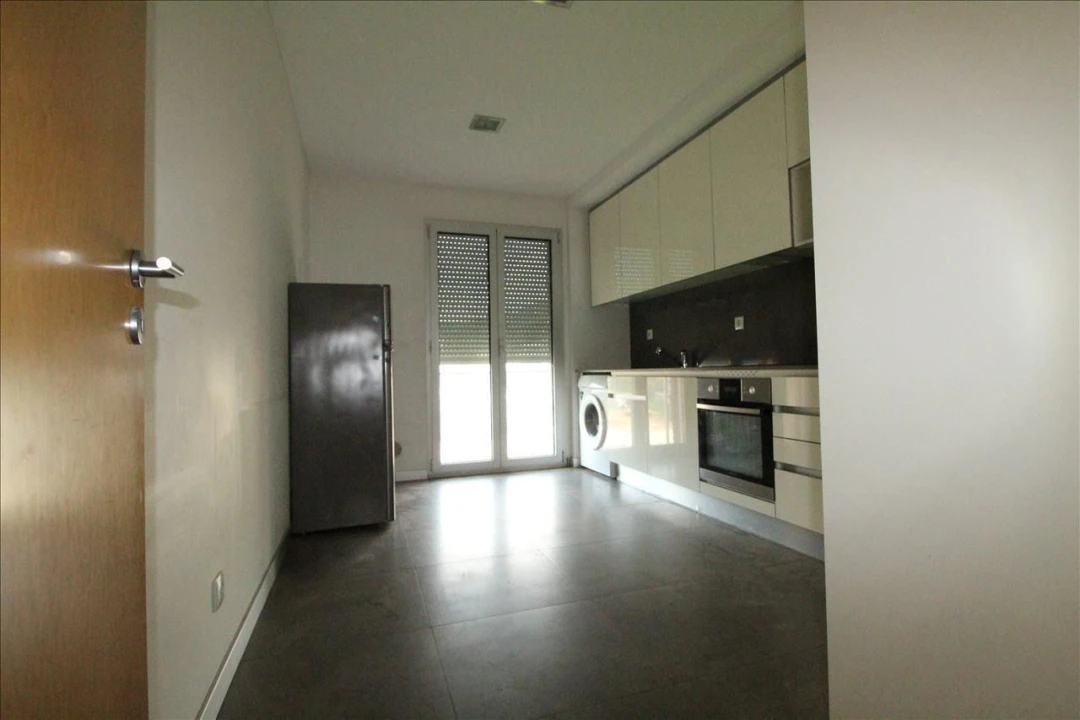 Apartamento T3 para Venda em Santo Antonio dos Olivais Foto 17