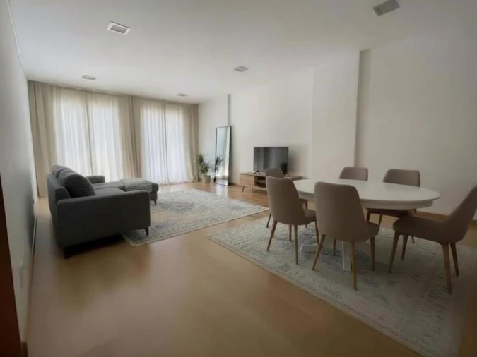 Apartamento T3 para Venda em Santo Antonio dos Olivais Foto 2