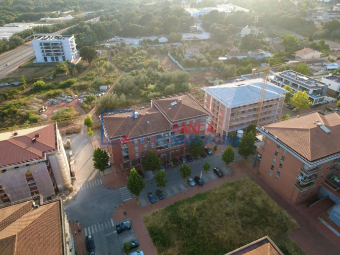 Apartamento T3 para Venda em Santo Antonio dos Olivais Foto 8