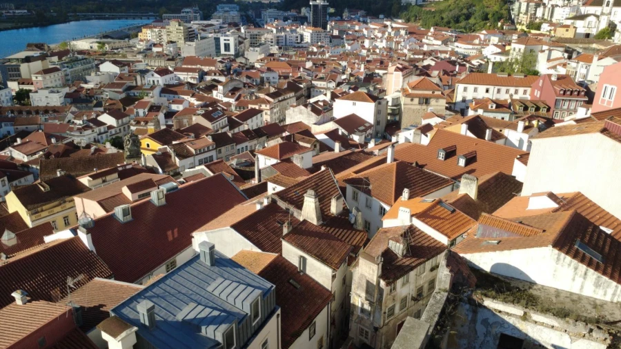 Moradia T4 para Venda em Sé Nova, Santa Cruz, Almedina e São Bartolomeu Foto 8