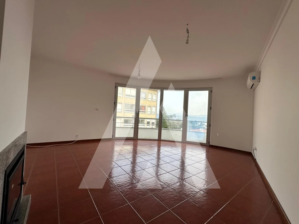 Apartamento T2 para Venda em Oliveira do Bairro Foto 4