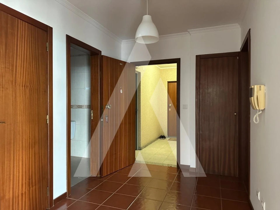 Apartamento T2 para Venda em Oliveira do Bairro Foto 7