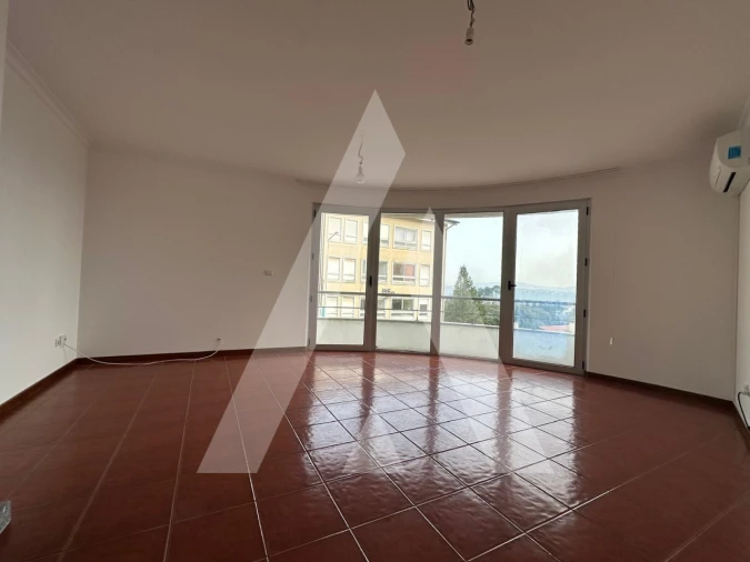Apartamento T2 para Venda em Oliveira do Bairro Foto 3