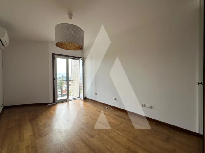 Apartamento T2 para Venda em Oliveira do Bairro Foto 9