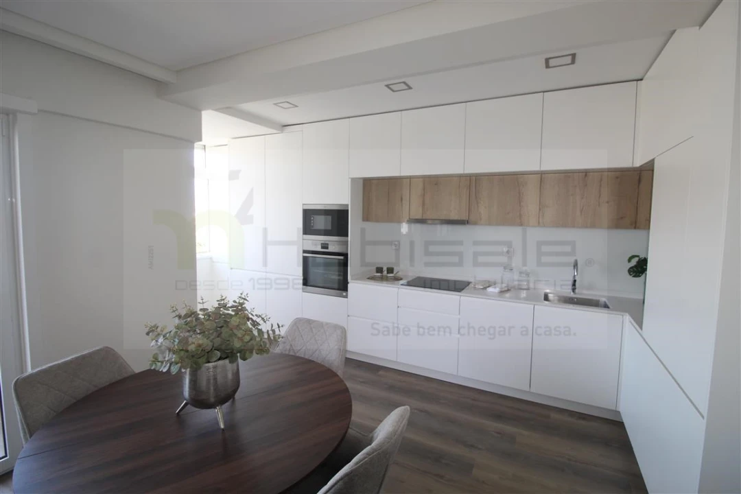 Apartamento T3 para Venda em Benfica Foto 3
