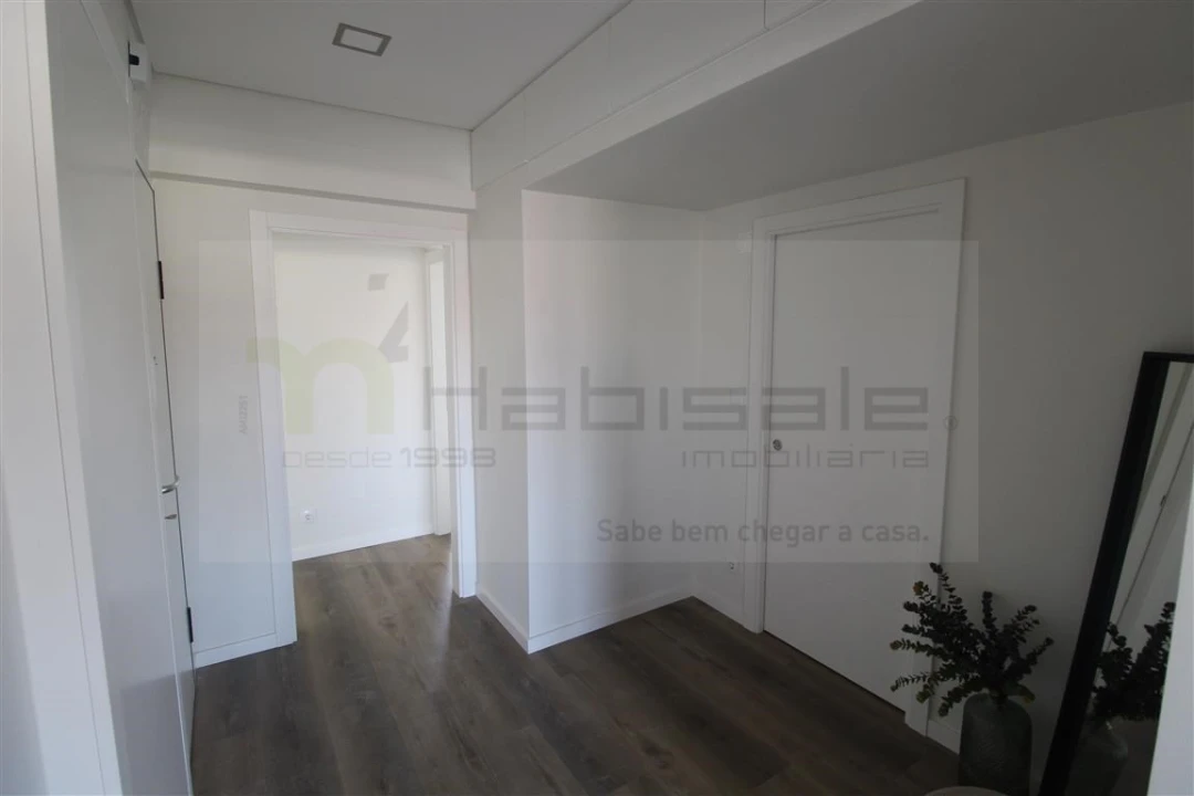 Apartamento T3 para Venda em Benfica Foto 9