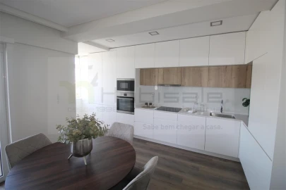 Apartamento T3 para Venda em Benfica