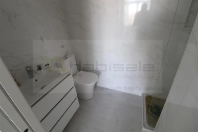 Apartamento T3 para Venda em Benfica
