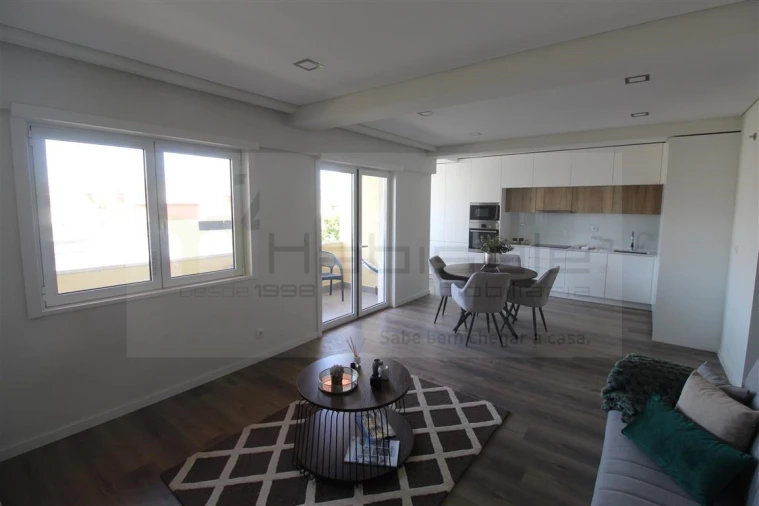 Apartamento T3 para Venda em Benfica