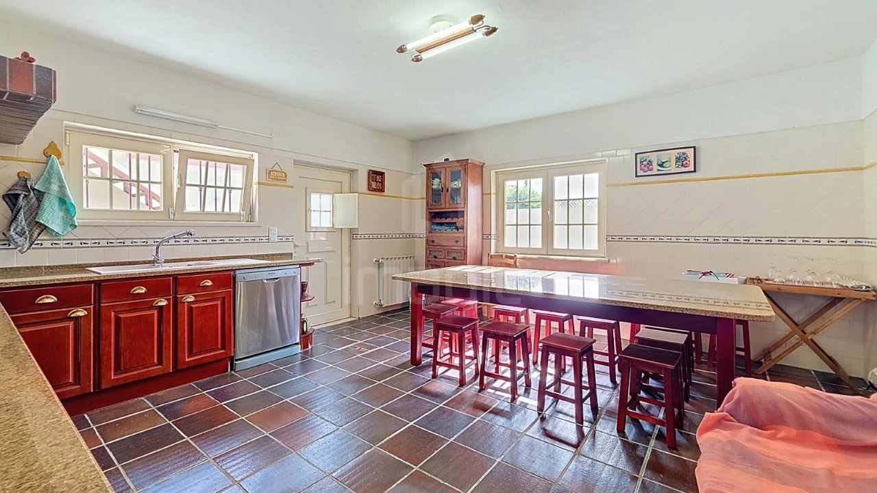 Moradia T4 para Venda em Encarnação Foto 41