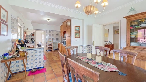 Moradia T4 para Venda em Encarnação