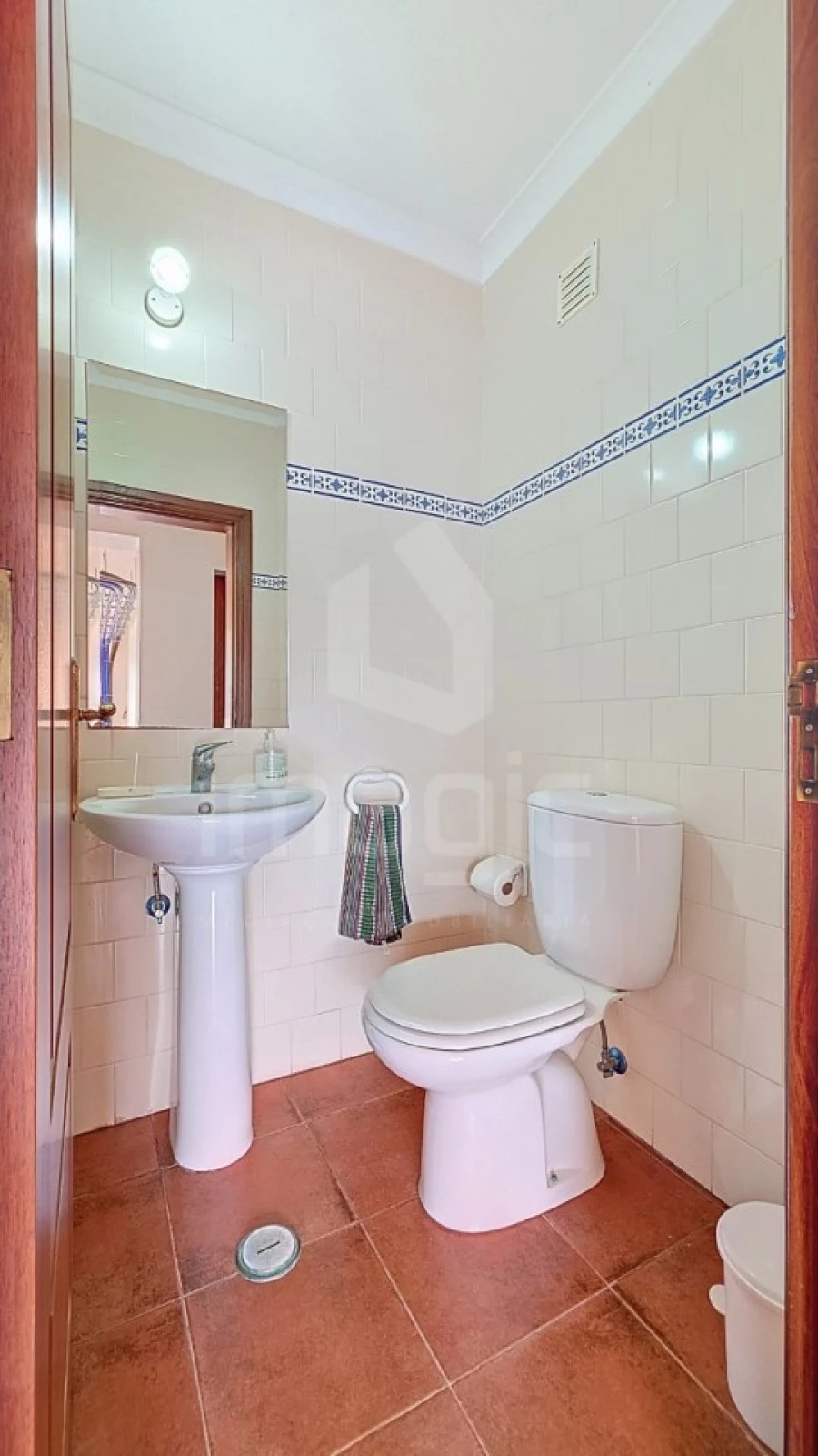 Moradia T4 para Venda em Encarnação Foto 39