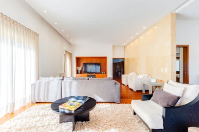 Moradia T5 para Venda em Póvoa de Varzim, Beiriz e Argivai