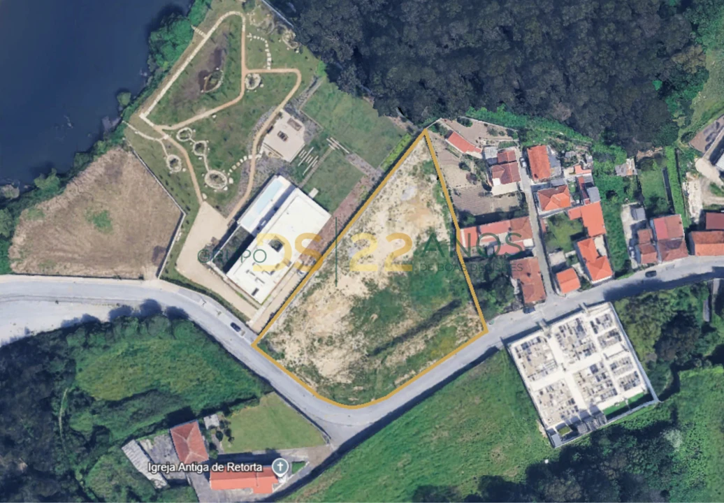 Terreno para Venda em Retorta e Tougues Foto 1