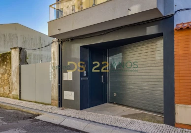 Moradia T3 para Venda em Póvoa de Varzim, Beiriz e Argivai