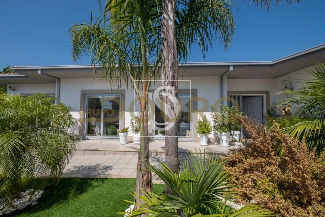 Moradia T3 para Venda em Sandim, Olival, Lever e Crestuma Foto 26