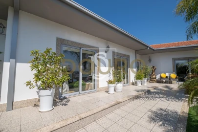 Moradia T3 para Venda em Sandim, Olival, Lever e Crestuma