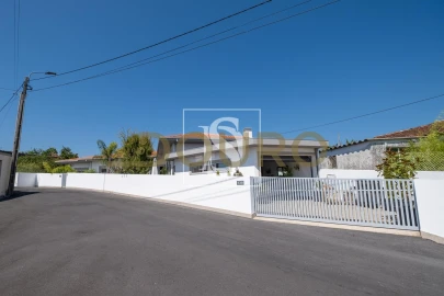 Moradia T3 para Venda em Sandim, Olival, Lever e Crestuma