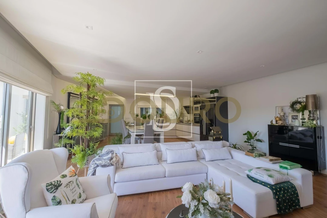 Moradia T3 para Venda em Sandim, Olival, Lever e Crestuma Foto 11