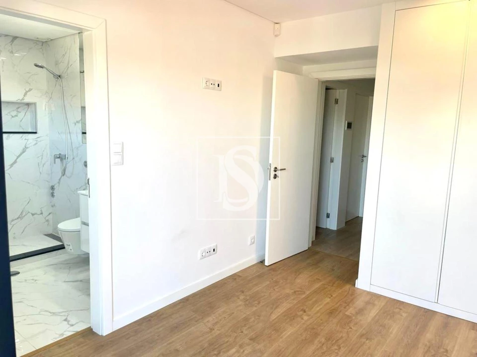 Moradia T3 para Venda em Rio Tinto Foto 2