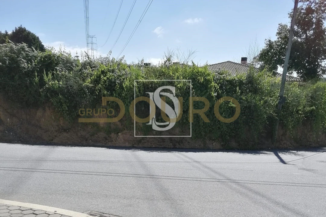 Terreno para Venda em Grijó e Sermonde Foto 3