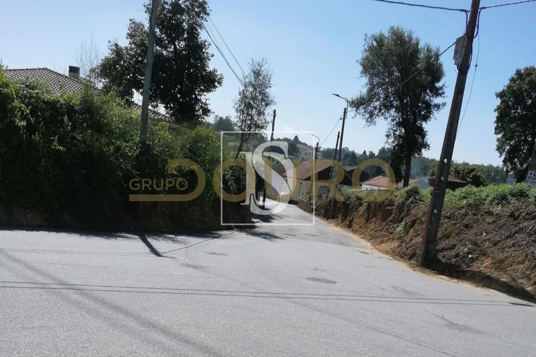 Terreno para Venda em Grijó e Sermonde Foto 4