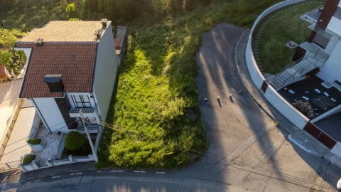 Terreno para Venda em Baguim do Monte (Rio Tinto)