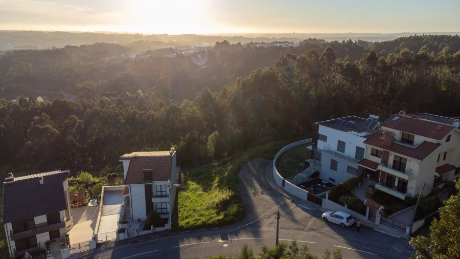 Terreno para Venda em Baguim do Monte (Rio Tinto) Foto 2