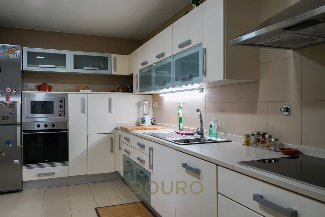Apartamento T3 para Venda em São Felix da Marinha Foto 10