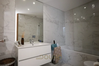 Moradia T3 para Venda em Grijó e Sermonde