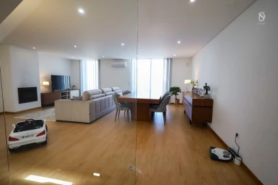 Moradia T3 para Venda em Grijó e Sermonde