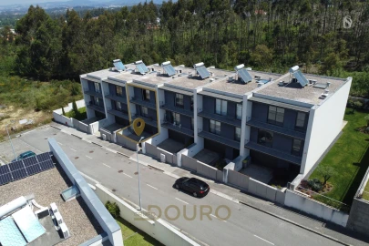 Moradia T3 para Venda em Grijó e Sermonde