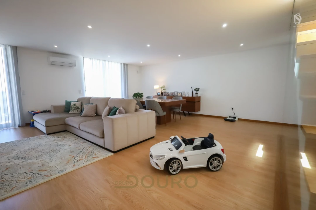 Moradia T3 para Venda em Grijó e Sermonde Foto 19