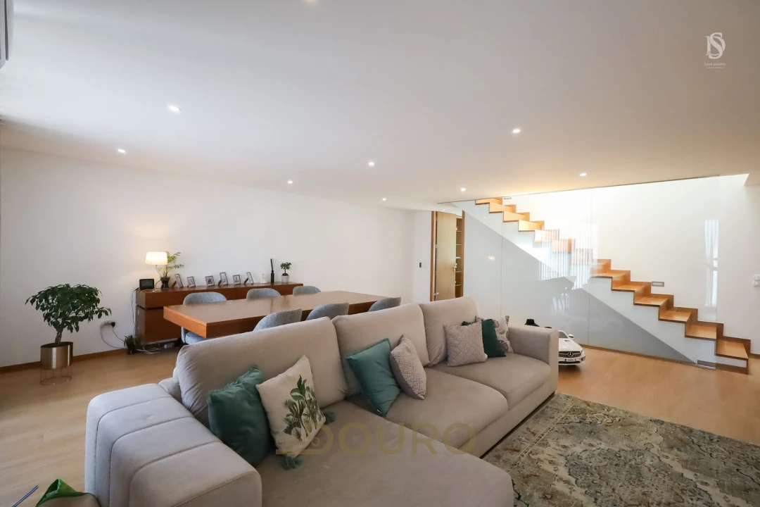 Moradia T3 para Venda em Grijó e Sermonde Foto 16