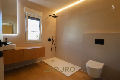 Moradia T3 para Venda em Vila Nova da Telha