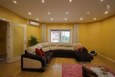 Moradia T3 para Venda em Pedroso e Seixezelo